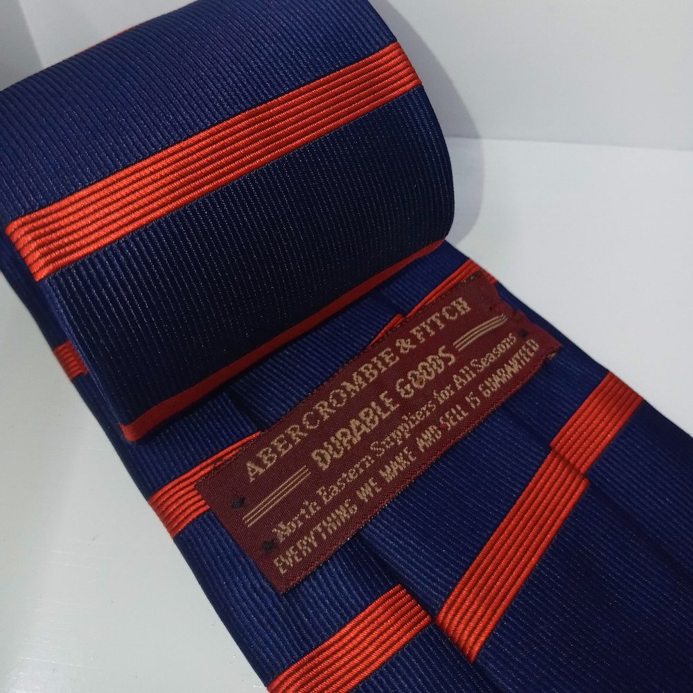 Abercrombie & Fitch 100% Silk Neck Tie - Picture 2 of 6
